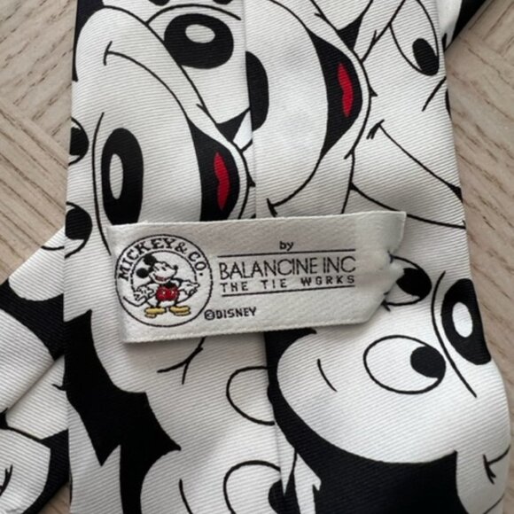 Disney Mickey Mouse Vintage Tie - Picture 2 of 2